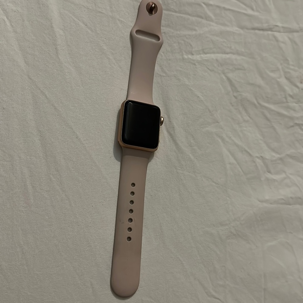 Preloved Series 3 Apple Watch